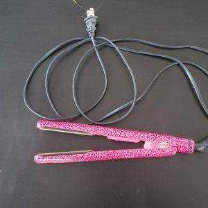 Hair straightener